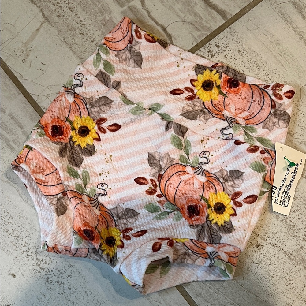 Floral Pumpkin Print Women Shorts